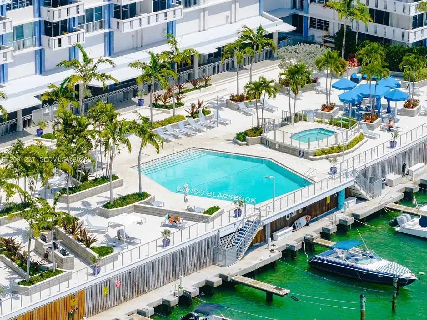 2 bedroom 1 bath Residential Lease for rent at 800 West Ave # 435, Miami Beach FL 33139