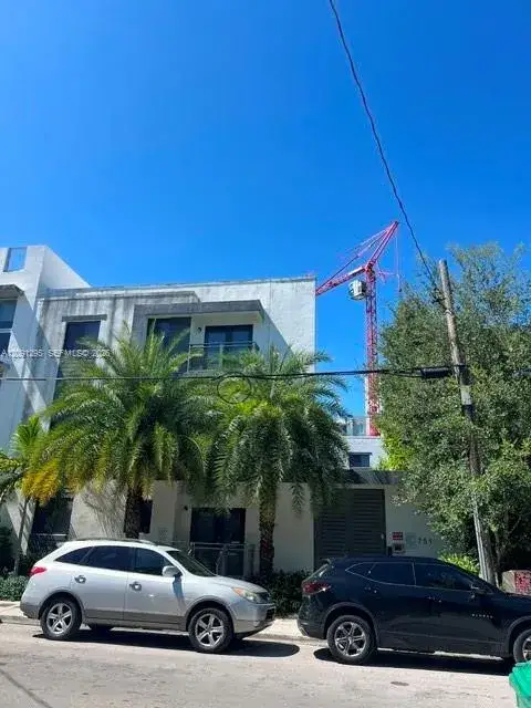 1 bedroom 1 bath Residential Lease for rent at 751 NW 1st St # 101, Miami FL 33128