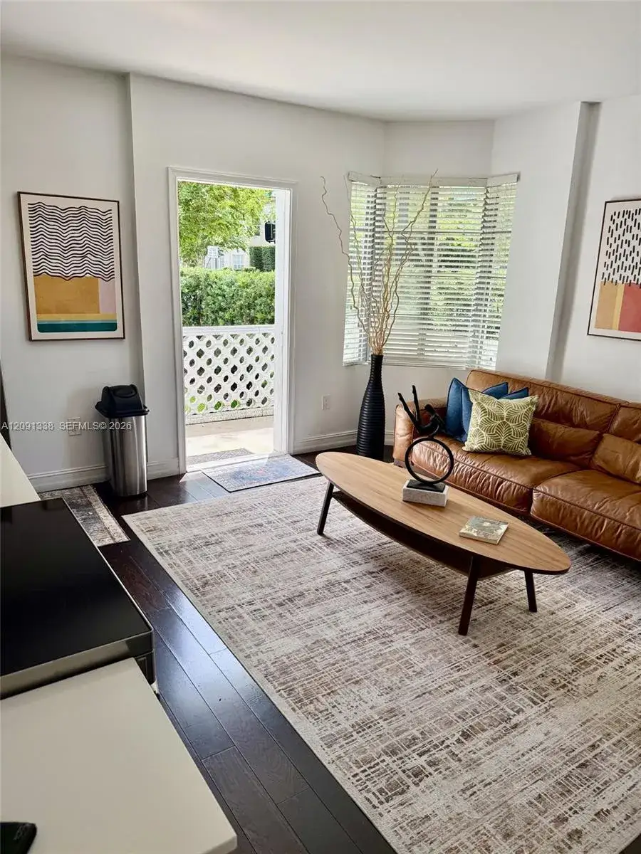 2 bedroom 2 bath Residential Lease for rent at 601 11th St # 107, Miami Beach FL 33139