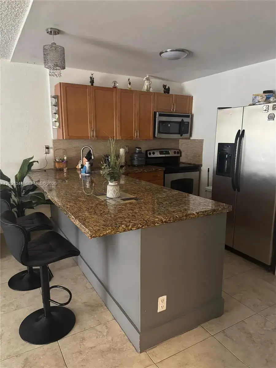 2 bedroom 1 bath Residential for sale at 4550 NW 9th St # 901E, Miami FL 33126