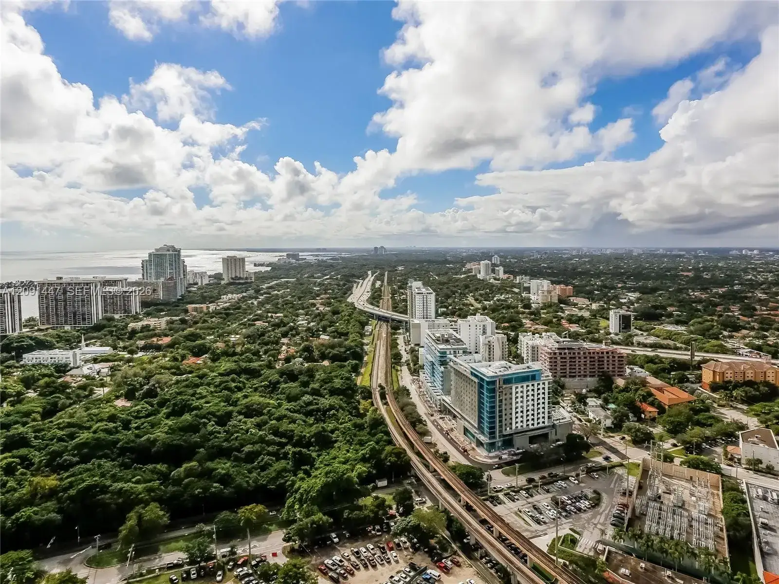 2 bedroom 2 bath Residential Lease for rent at 60 SW 13th St # 3404, Miami FL 33130