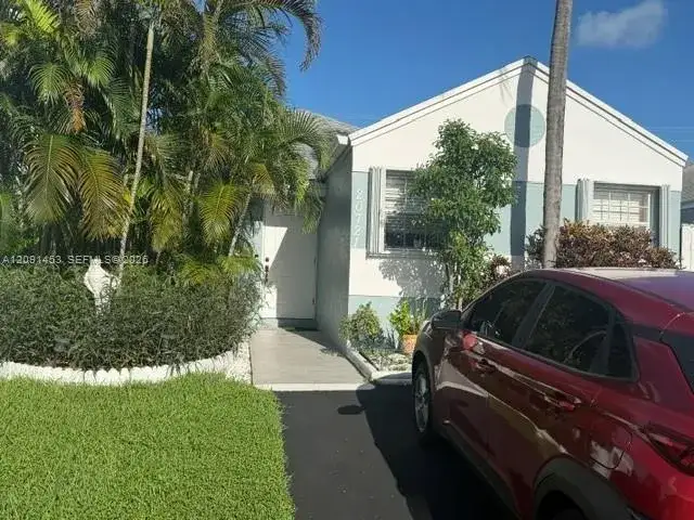 3 bedroom 2 bath Residential for sale at 20721 SW 103rd Ct, Cutler Bay FL 33189