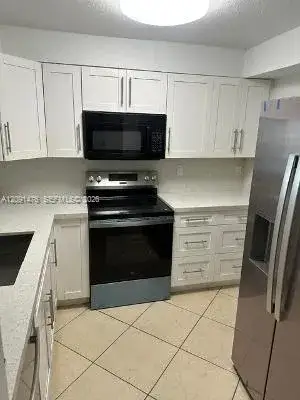 2 bedroom 2 bath Residential Lease for rent at 3601 SW 117th Ave # 404, Miami FL 33175