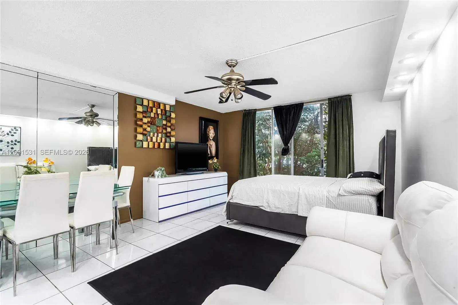 3720 Inverrary Dr # 1M, Lauderhill FL 33319