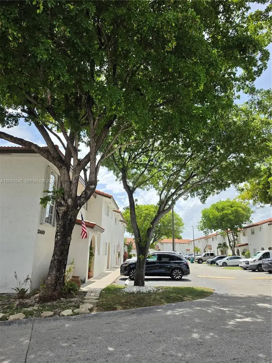 3 bedroom 2 bath Residential for sale at 13407 SW 62nd St # 1, Miami FL 33183