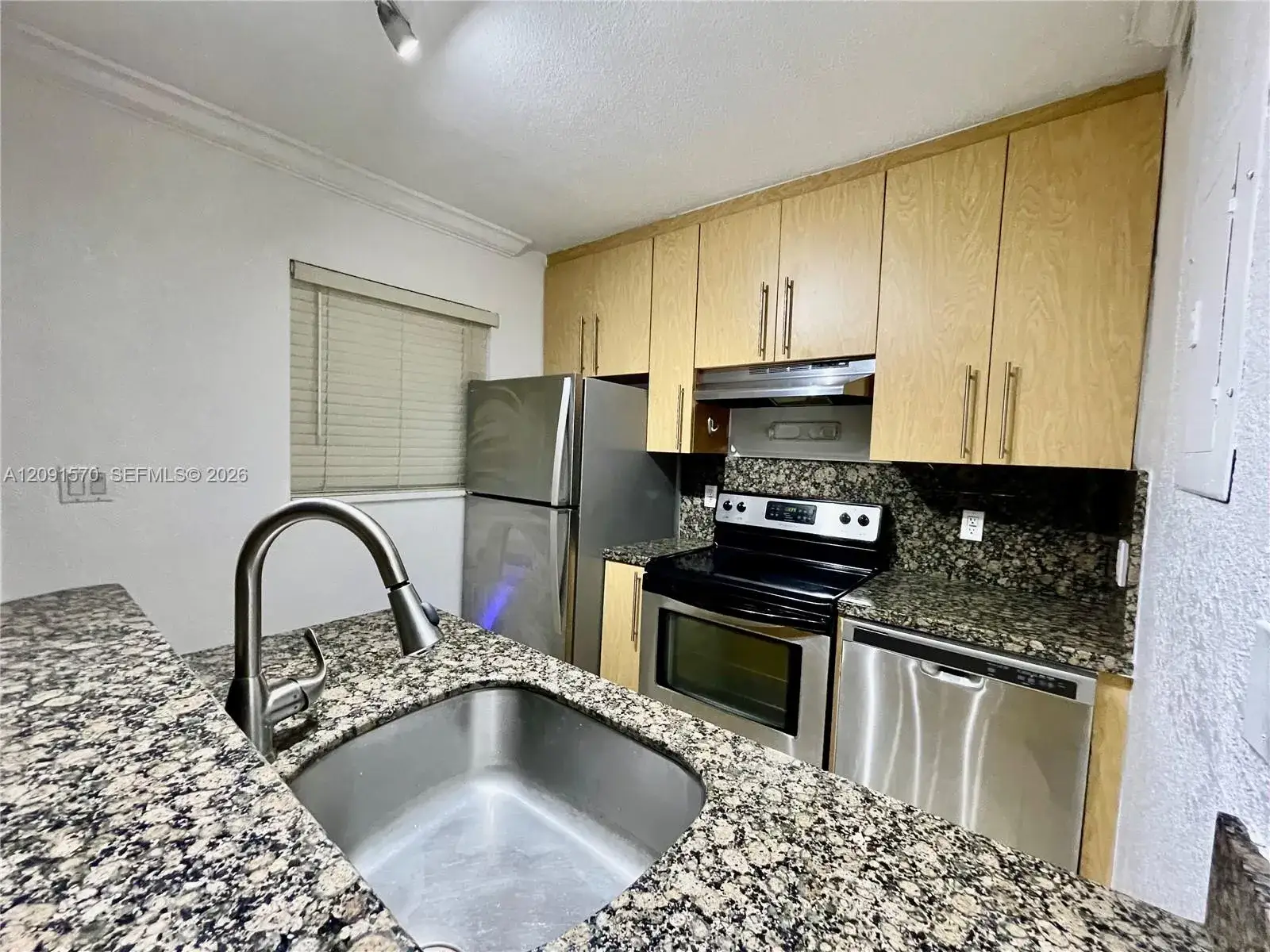 2 bedroom 1 bath Residential for sale at 811 NE 14th Pl # 4, Fort Lauderdale FL 33304