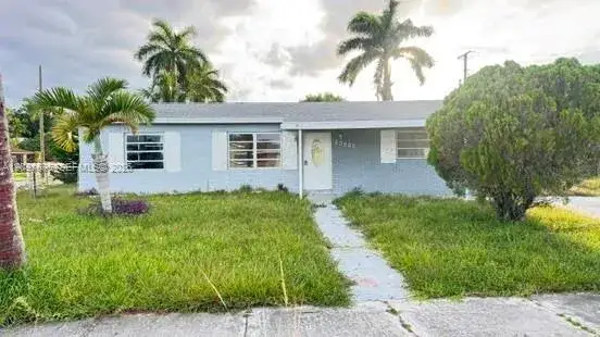 3 bedroom 1 bath Residential for sale at 20500 NW 28th Ave, Miami Gardens FL 33056