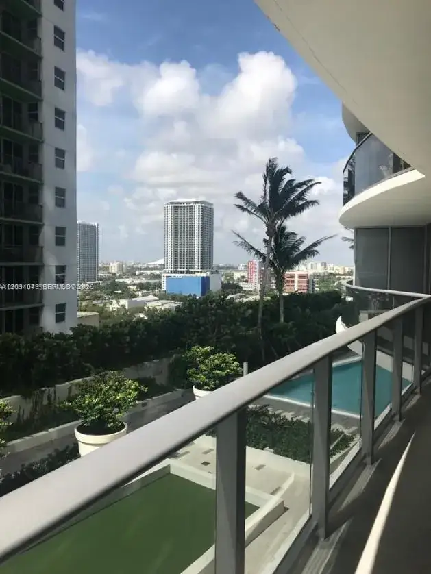 1 bedroom 1 bath Residential Lease for rent at 488 NE 18th St # 1504, Miami FL 33132