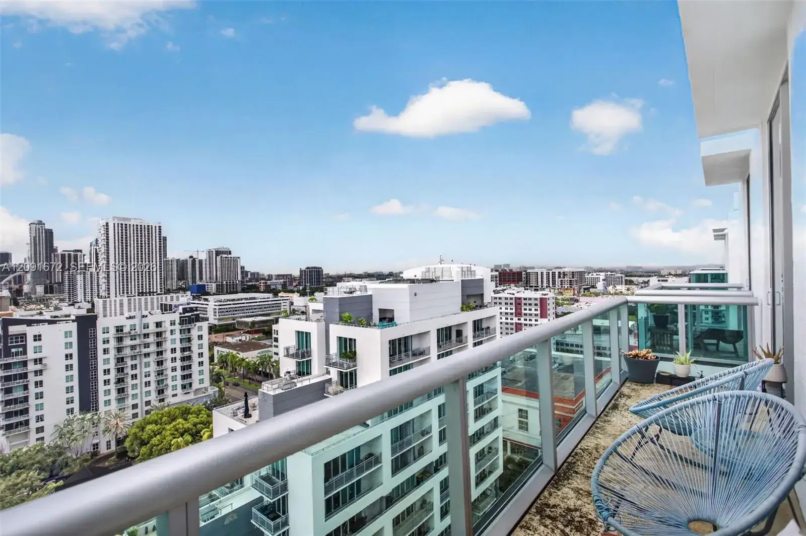 2 bedroom 2 bath Residential for sale at 333 NE 24 st, Miami FL 33137