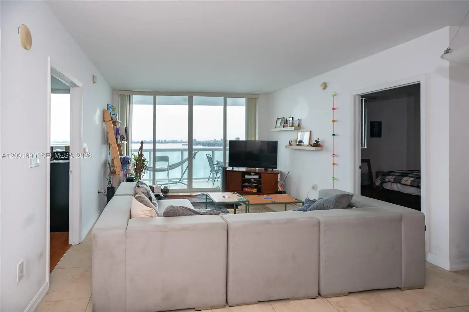 2 bedroom 2 bath Residential Lease for rent at 1800 N Bayshore Dr # 2103, Miami FL 33132