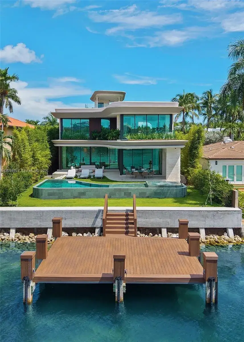 6 bedroom 6 bath Residential for sale at 80 S Hibiscus Dr, Miami Beach FL 33139