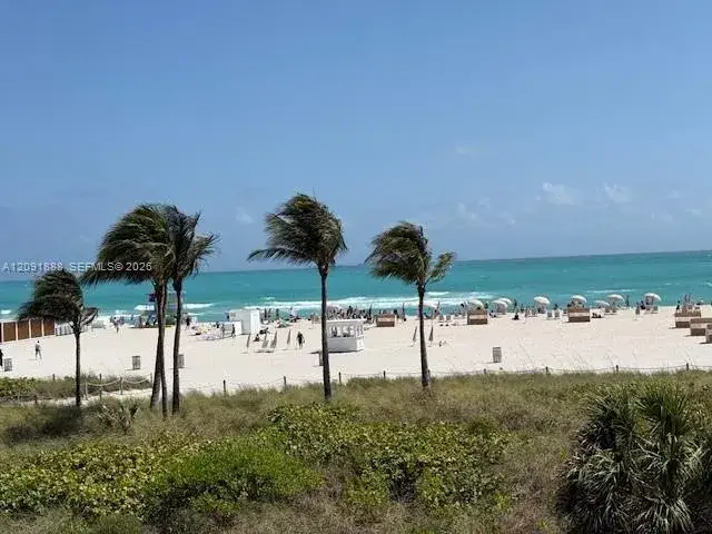 1 bath Residential Lease for rent at 100 Lincoln Rd # 418, Miami Beach FL 33139