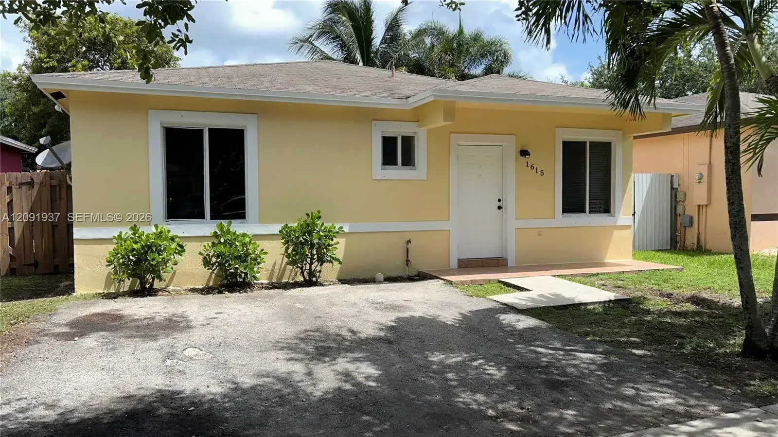 1615 SW 3rd Ct, Homestead FL 33030