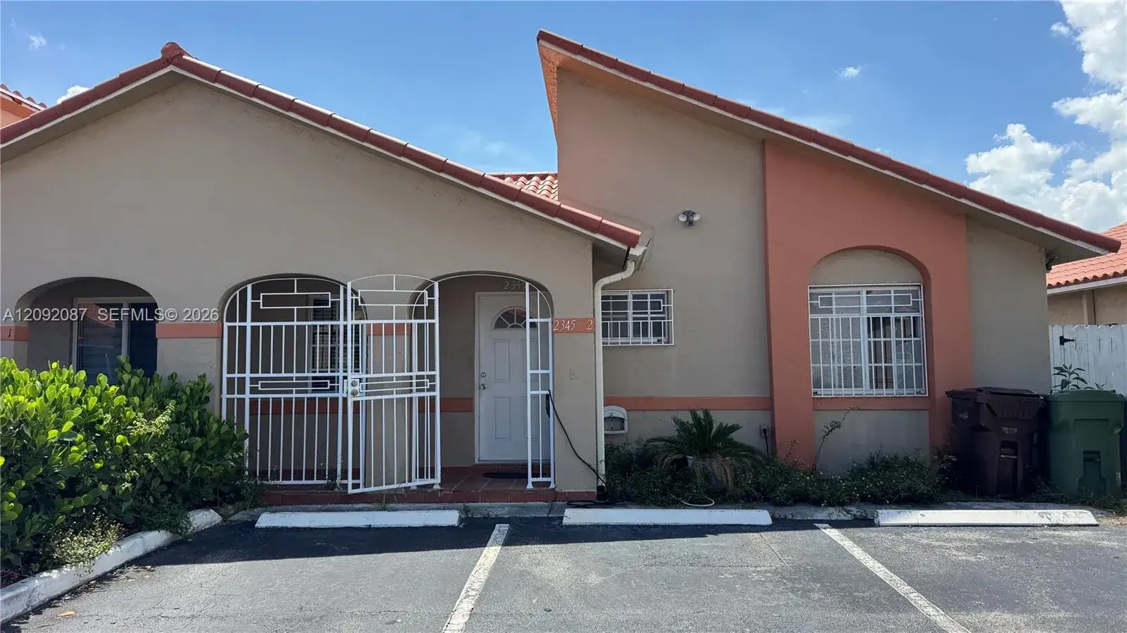 2 bedroom 2 bath Residential for sale at 2345 W 69th St # B, Hialeah FL 33016