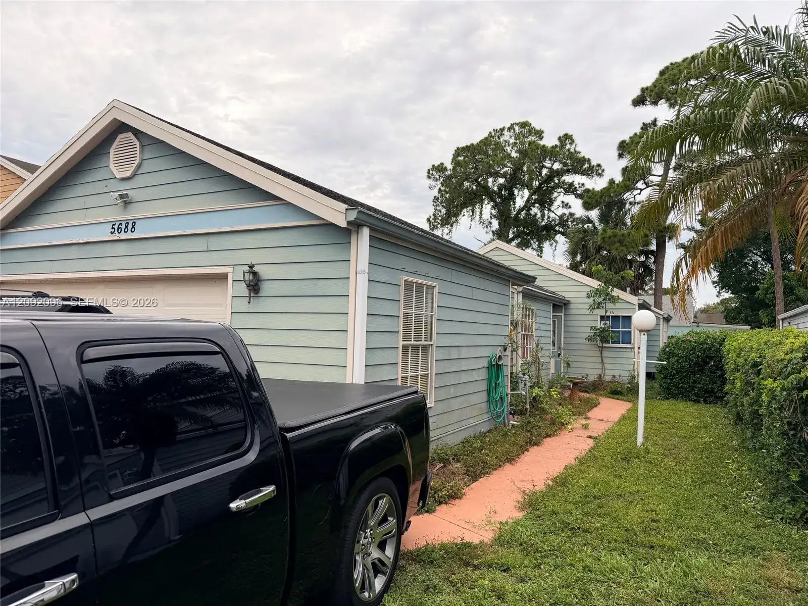 3 bedroom 2 bath Residential for sale at 5688 Dewberry Way, West Palm Beach FL 33415