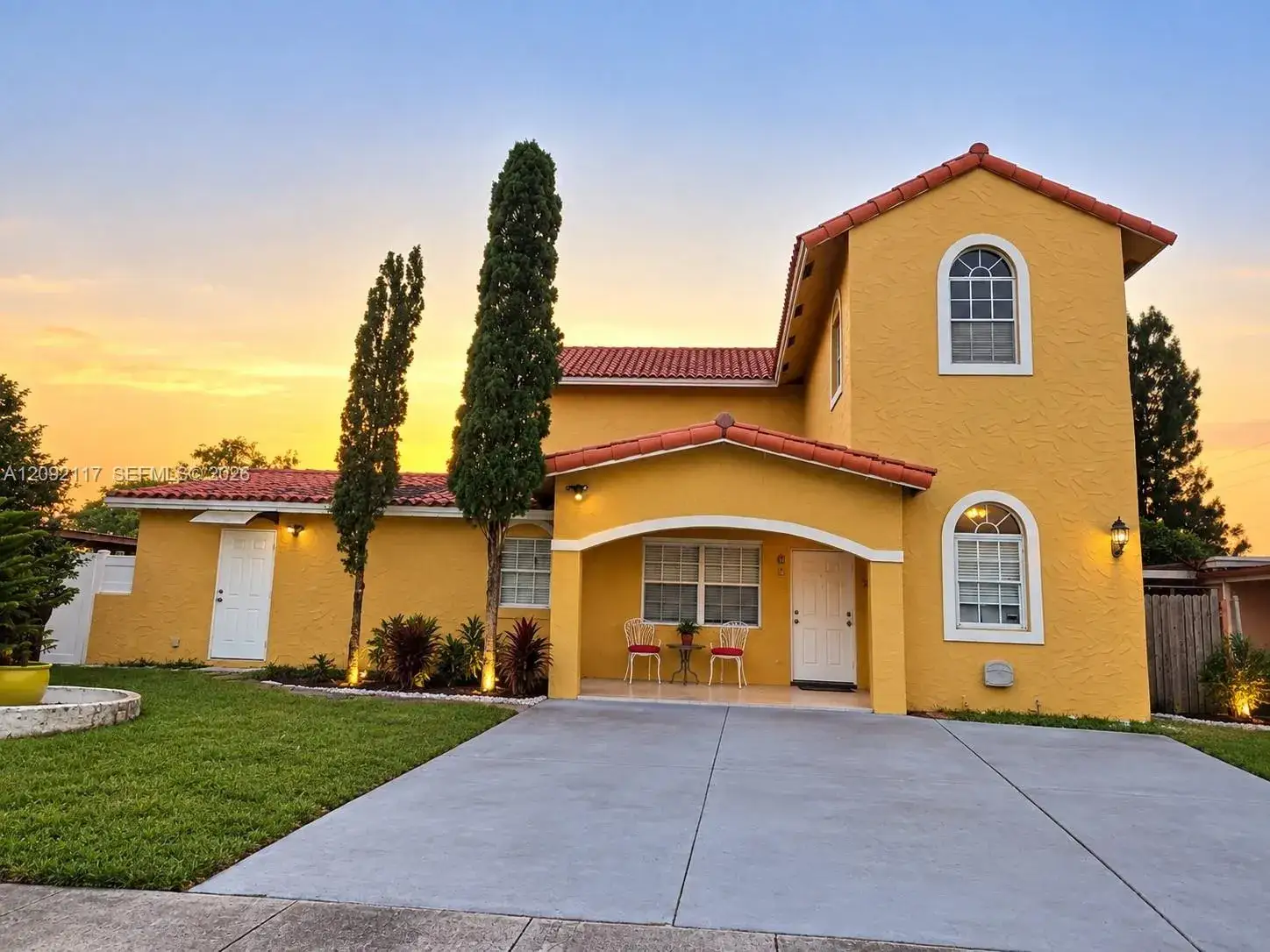 6 bedroom 5 bath Residential for sale at 279 Springfield Dr, West Palm Beach FL 33415