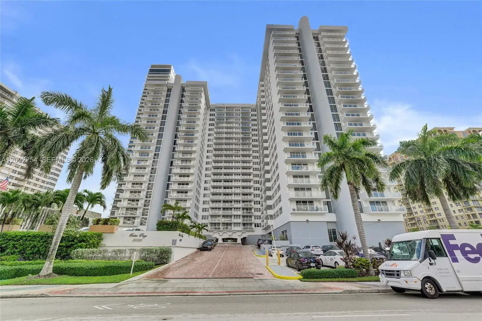1 bedroom 1 bath Residential for sale at 2030 S Ocean Dr # 701, Hallandale Beach FL 33009