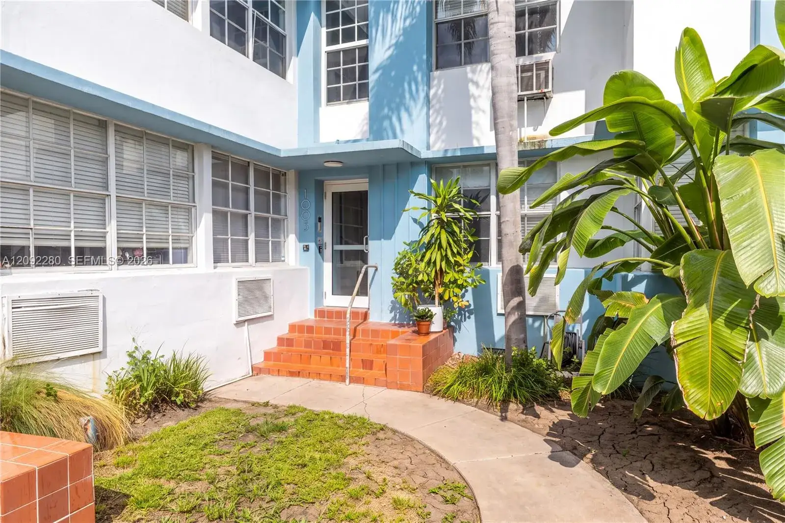1 bedroom 2 bath Residential for sale at 1005 Meridian Ave # 8, Miami Beach FL 33139