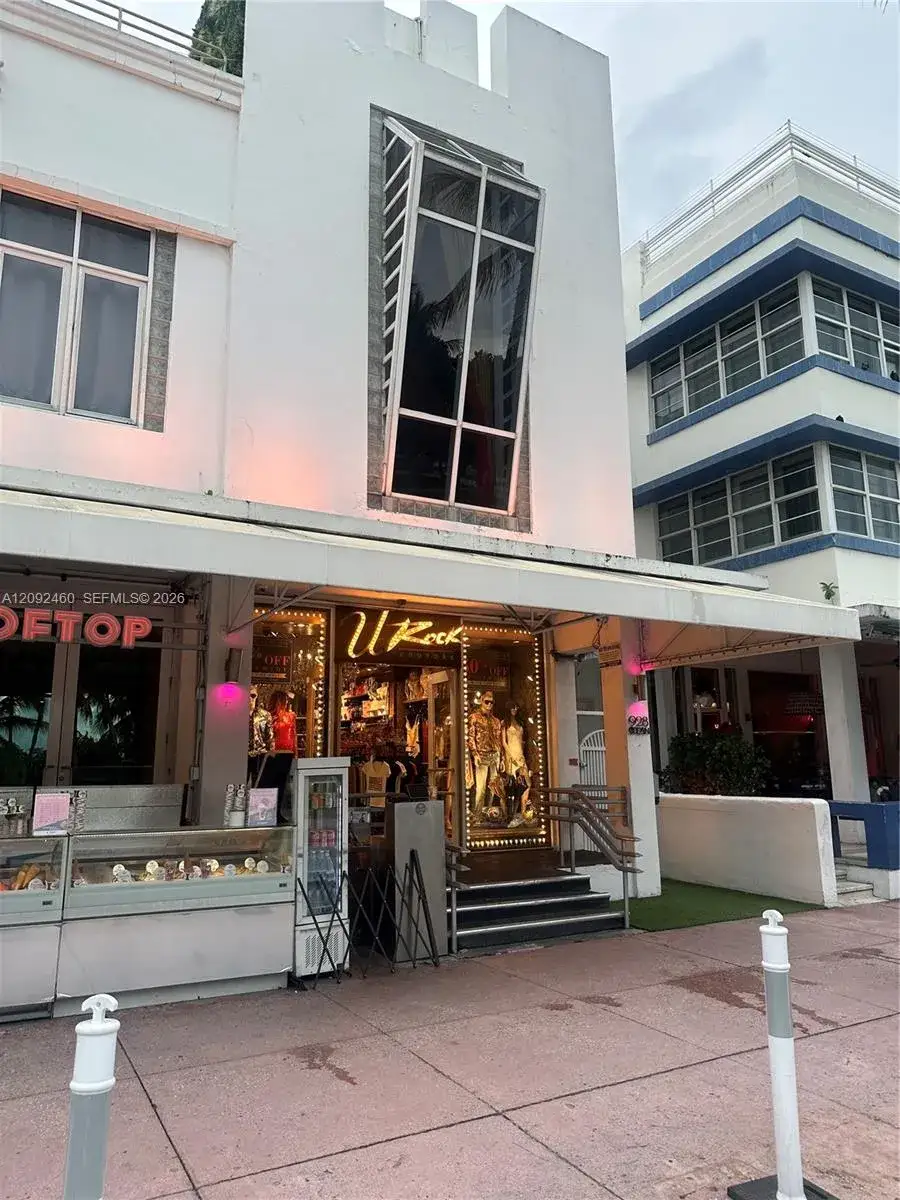 Commercial Sale for sale at 928 Ocean Dr, Miami Beach FL 33139