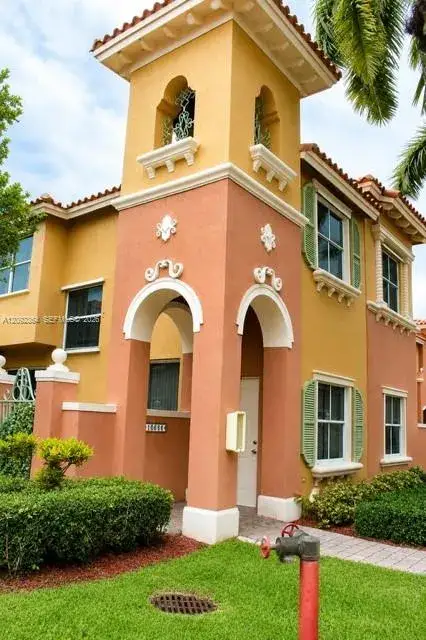 3 bedroom 2 bath Residential for sale at 10666 SW 7th St # 2106, Pembroke Pines FL 33025