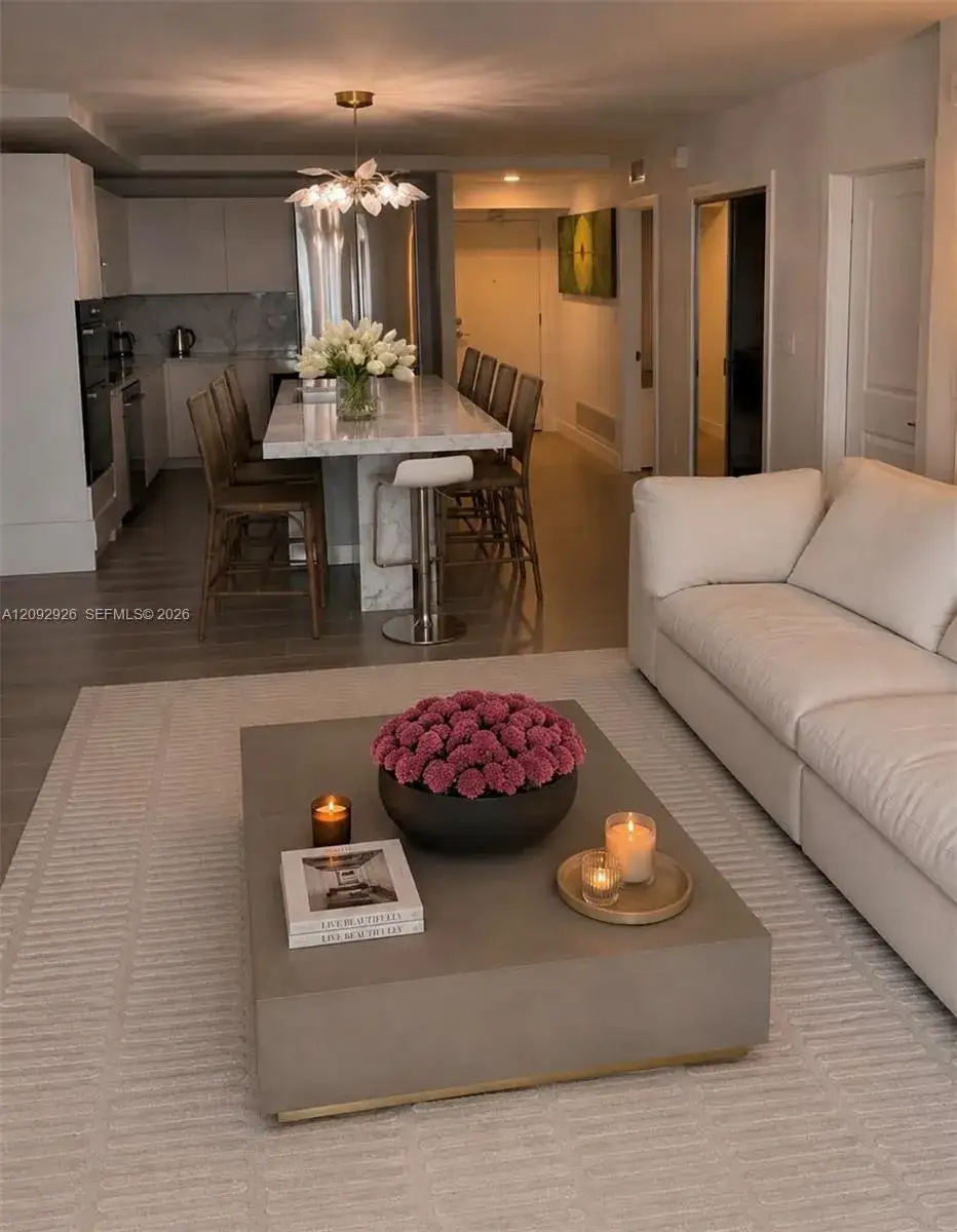 2 bedroom 2 bath Residential for sale at 2301 Collins Ave # 1019, Miami Beach FL 33139
