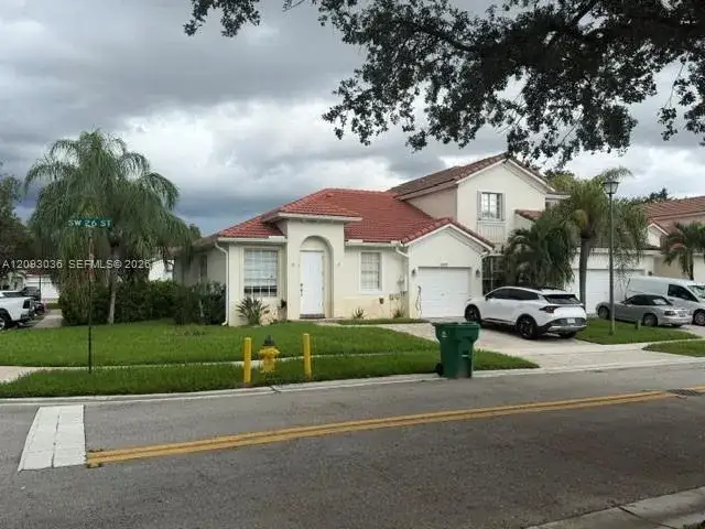 3 bedroom 2 bath Residential for sale at 18895 SW 26th St, Miramar FL 33029