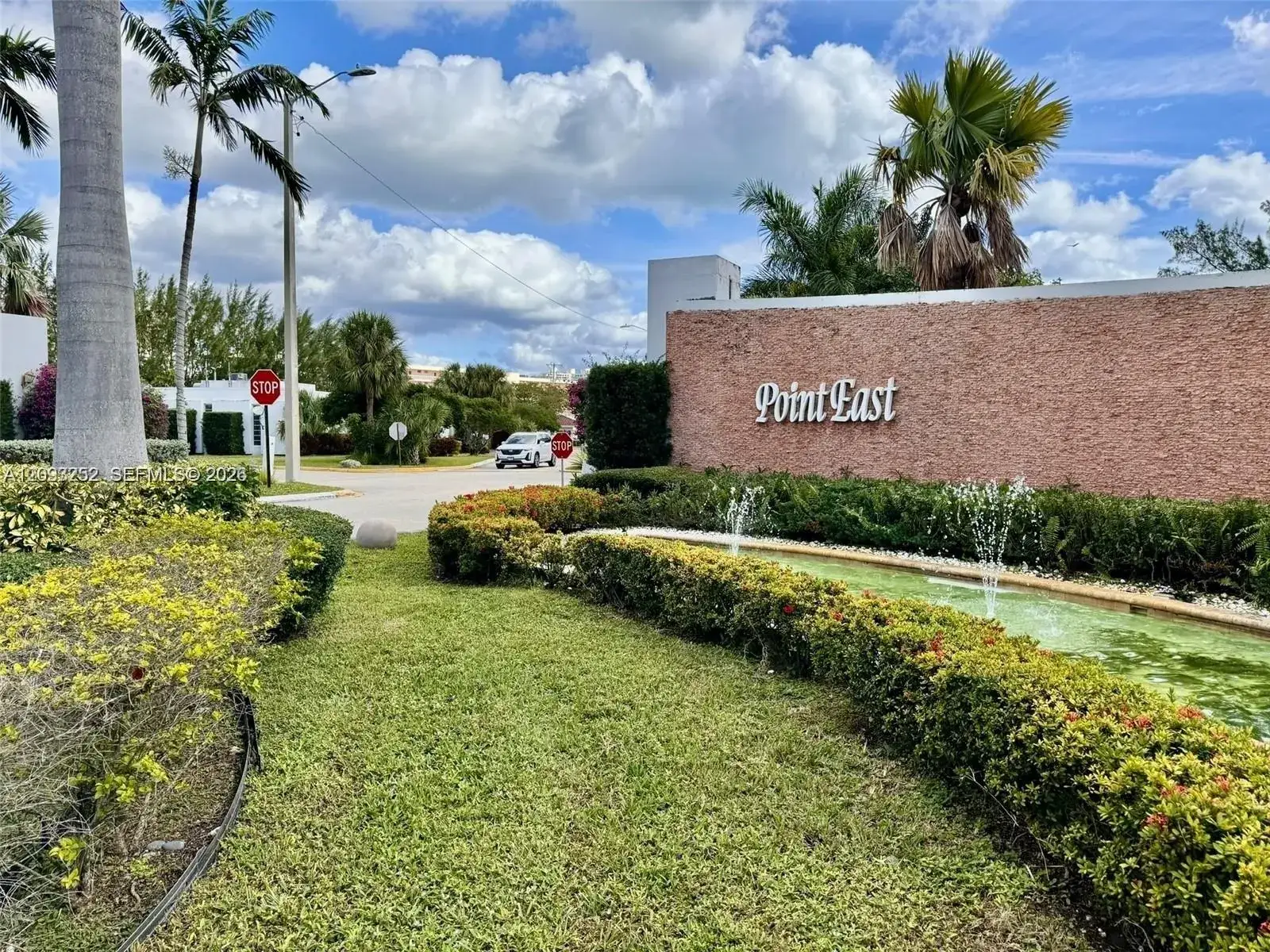 2905 Point East Dr # L102, Aventura FL 33160