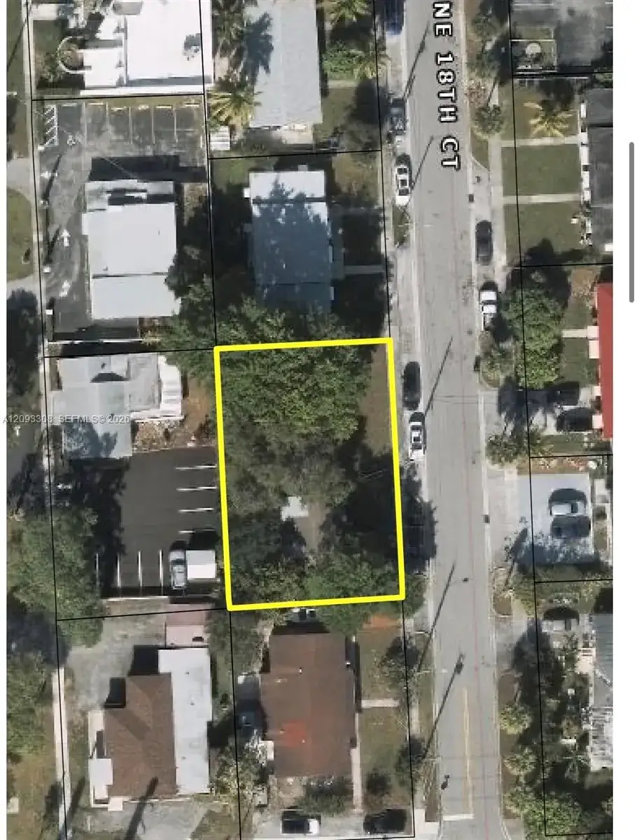 1 bedroom 1 bath Residential for sale at 16122 NE 18th Ct, North Miami Beach FL 33162