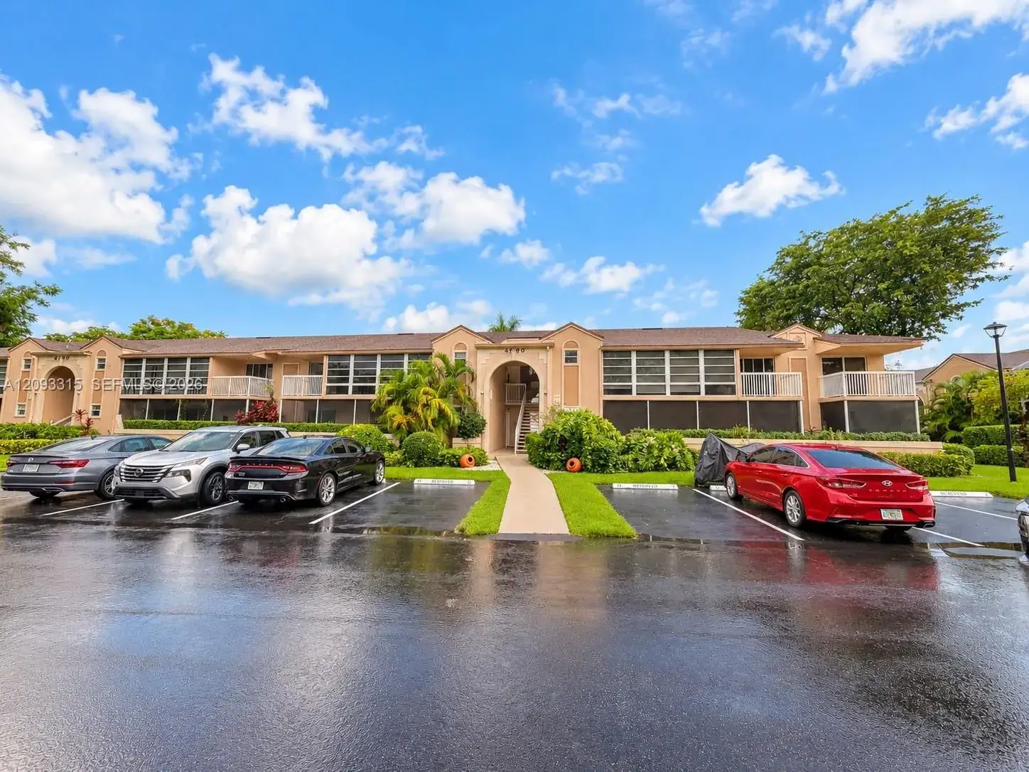 4760 NW 102nd Ave # 12, Doral FL 33178