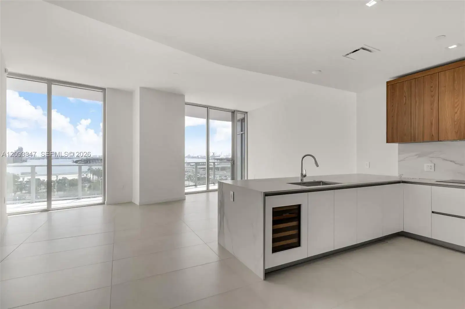 1400 Biscayne Blvd # 706, Miami FL 33132