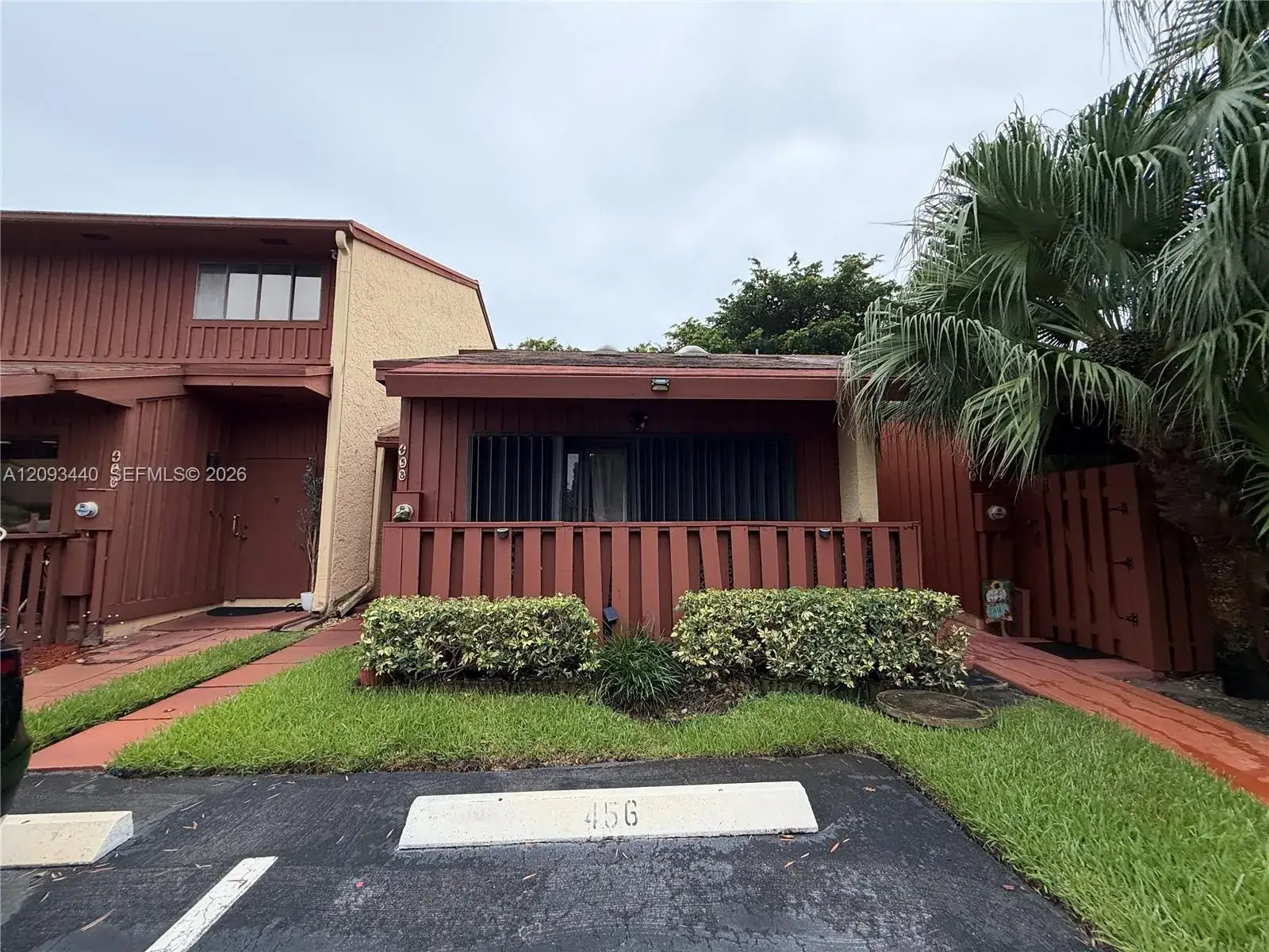2 bedroom 2 bath Residential for sale at 458 SE 11th Ter, Dania Beach FL 33004