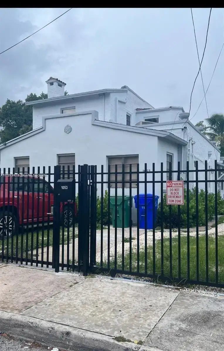 1053 NW 30th St # 2, Miami FL 33127