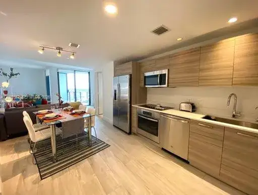 121 NE 34th St # 1714, Miami FL 33137