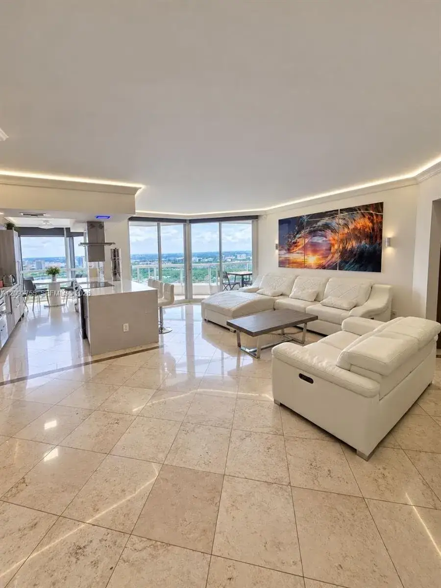 21205 Yacht Club Dr # 3105, Aventura FL 33180