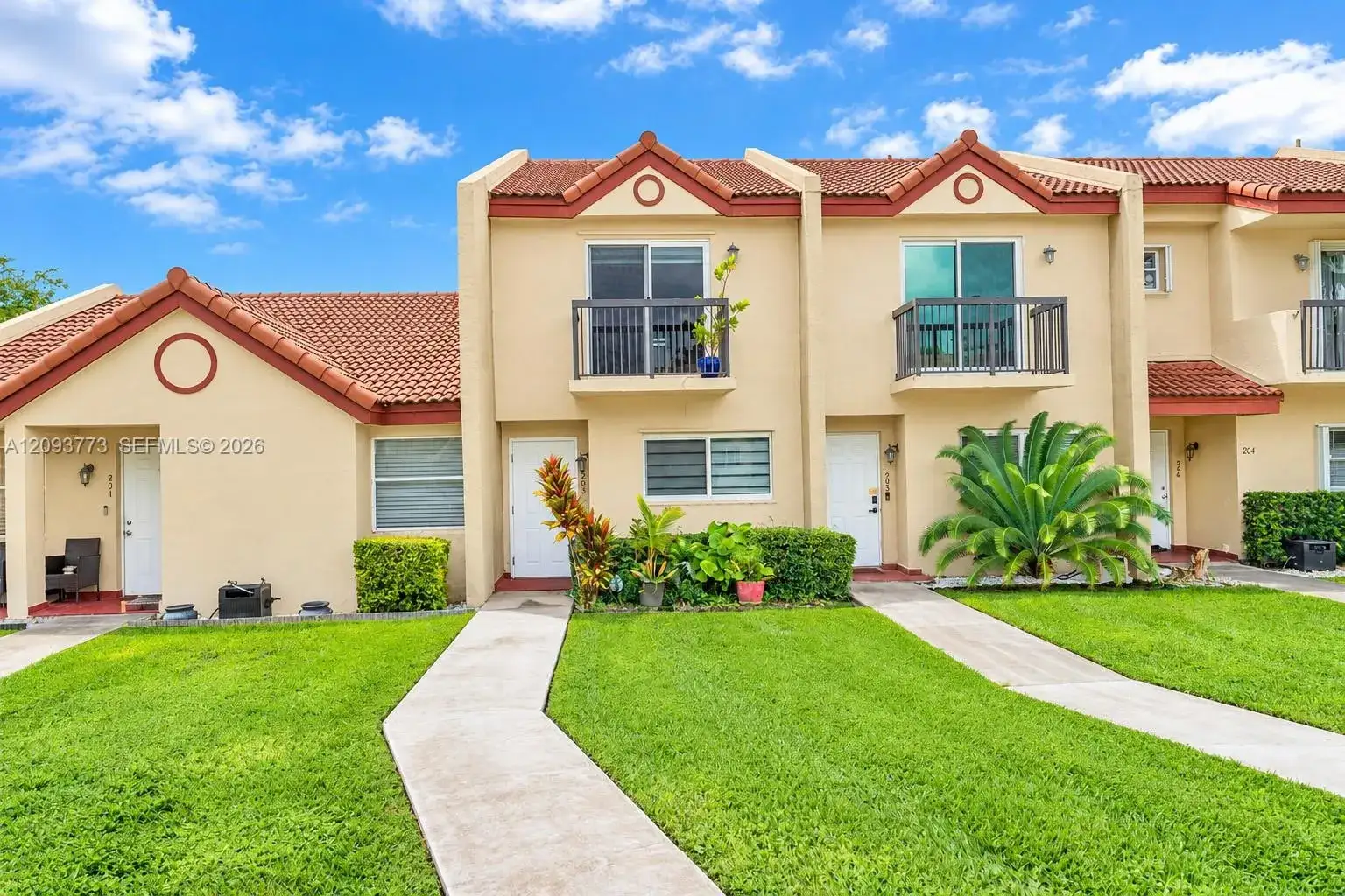2 bedroom 2 bath Residential for sale at 6420 SW 129th Pl # 202, Miami FL 33183