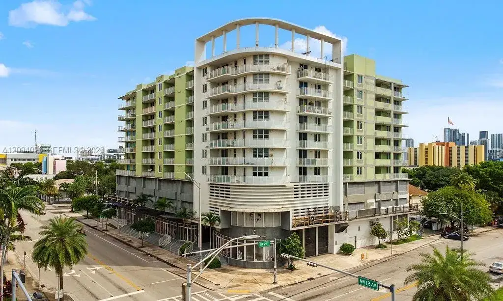 2 bedroom 2 bath Residential for sale at 219 NW 12th Ave # 807, Miami FL 33128