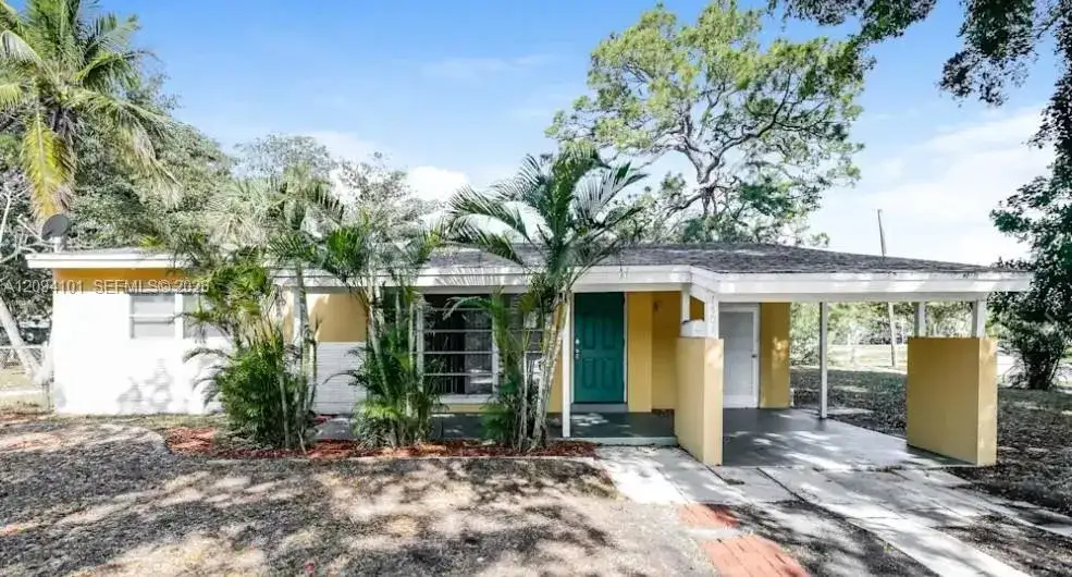 2 bedroom 1 bath Residential for sale at 1501 SW 25th Ave, Fort Lauderdale FL 33312