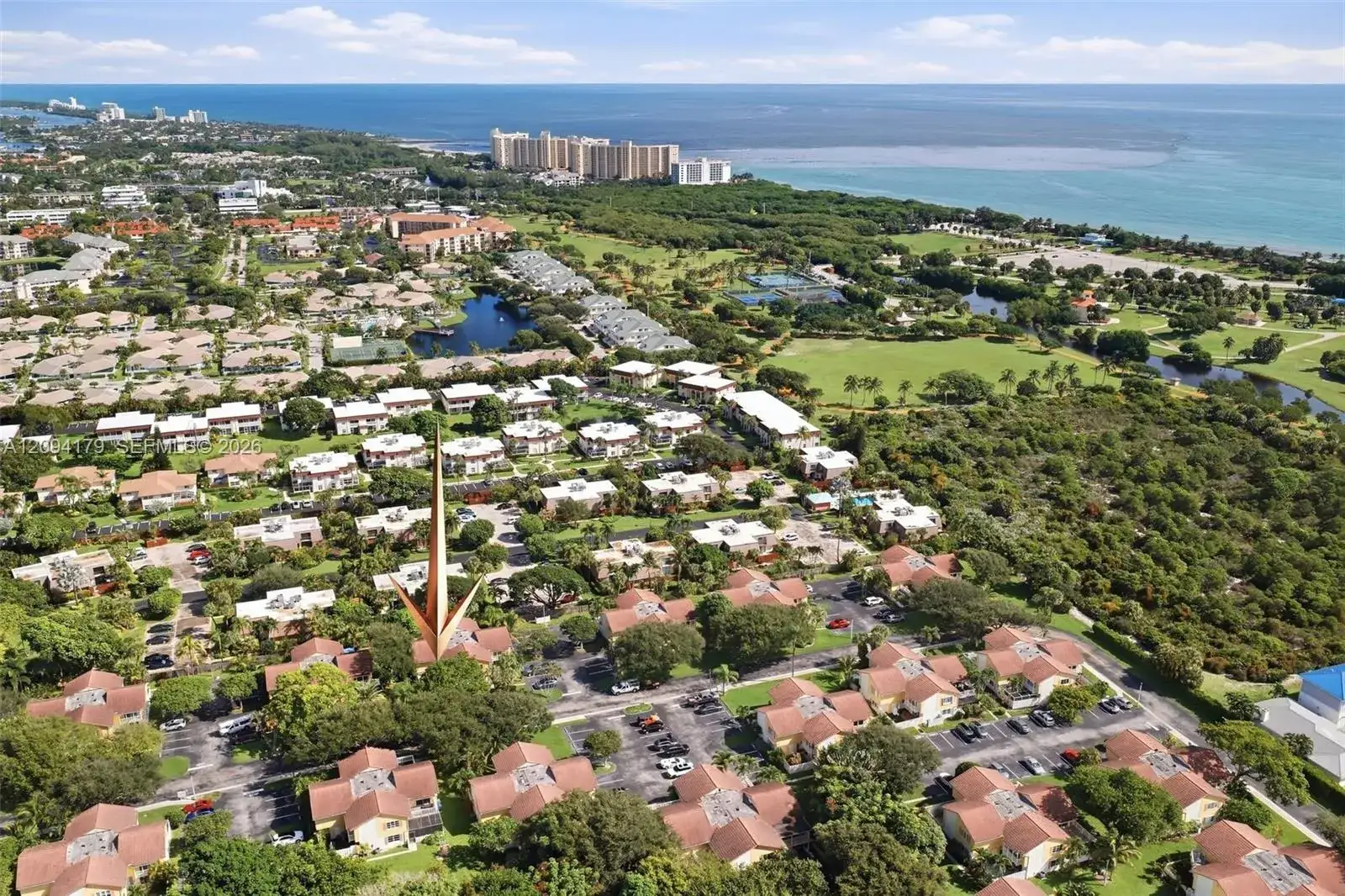 2 bedroom 2 bath Residential for sale at 146 Seabreeze Cir, Jupiter FL 33477