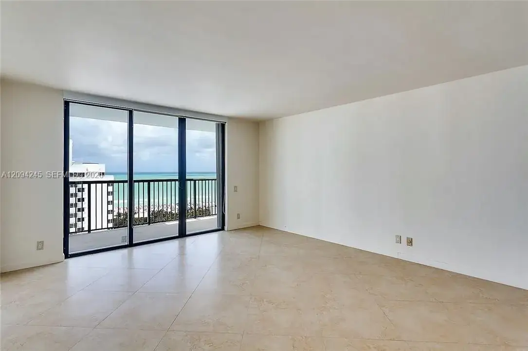 2 bedroom 2 bath Residential Lease for rent at 1800 Collins Ave # 19F, Miami Beach FL 33139