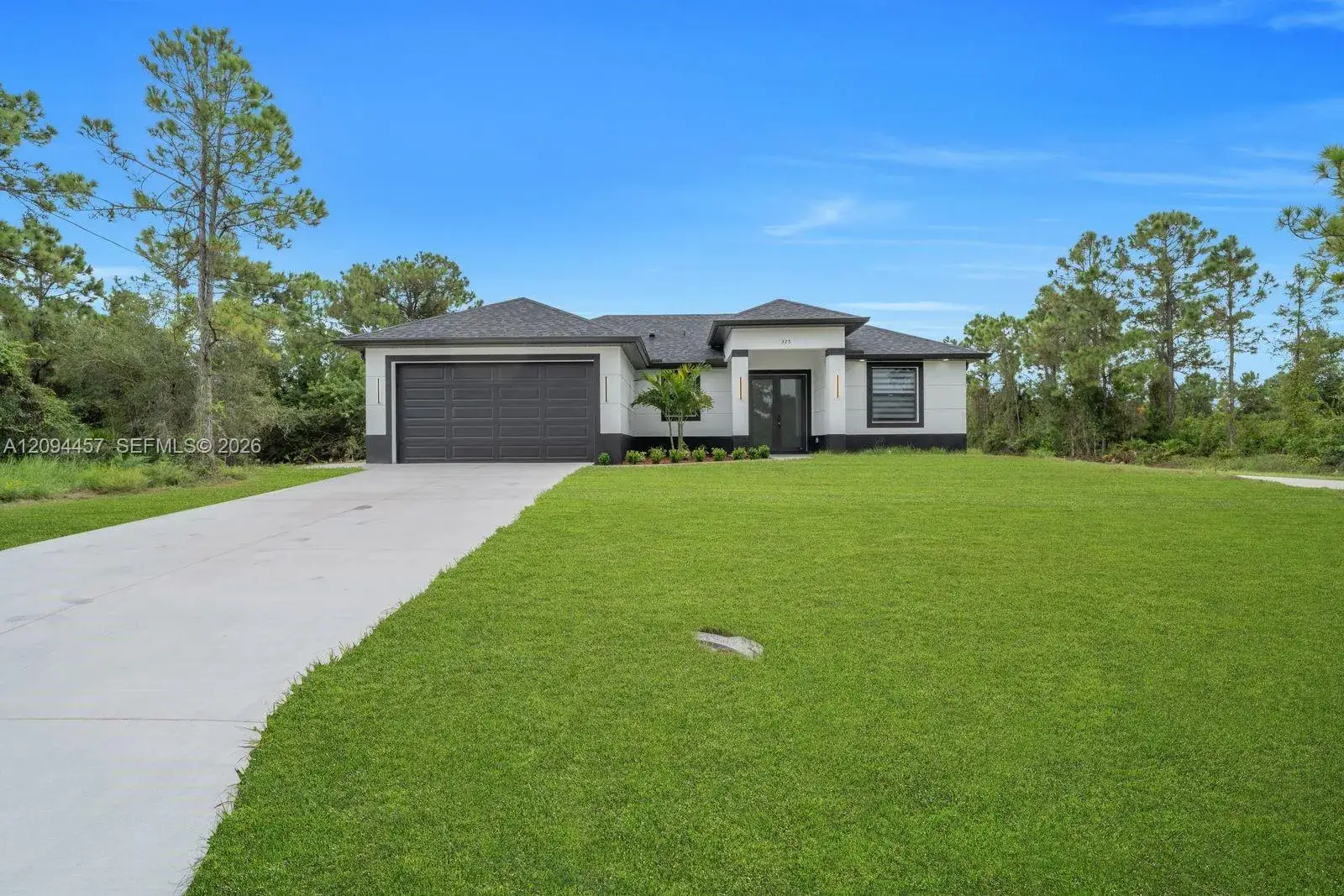 3 bedroom 2 bath Residential for sale at 325 Leruth, Lehigh Acres FL 33974