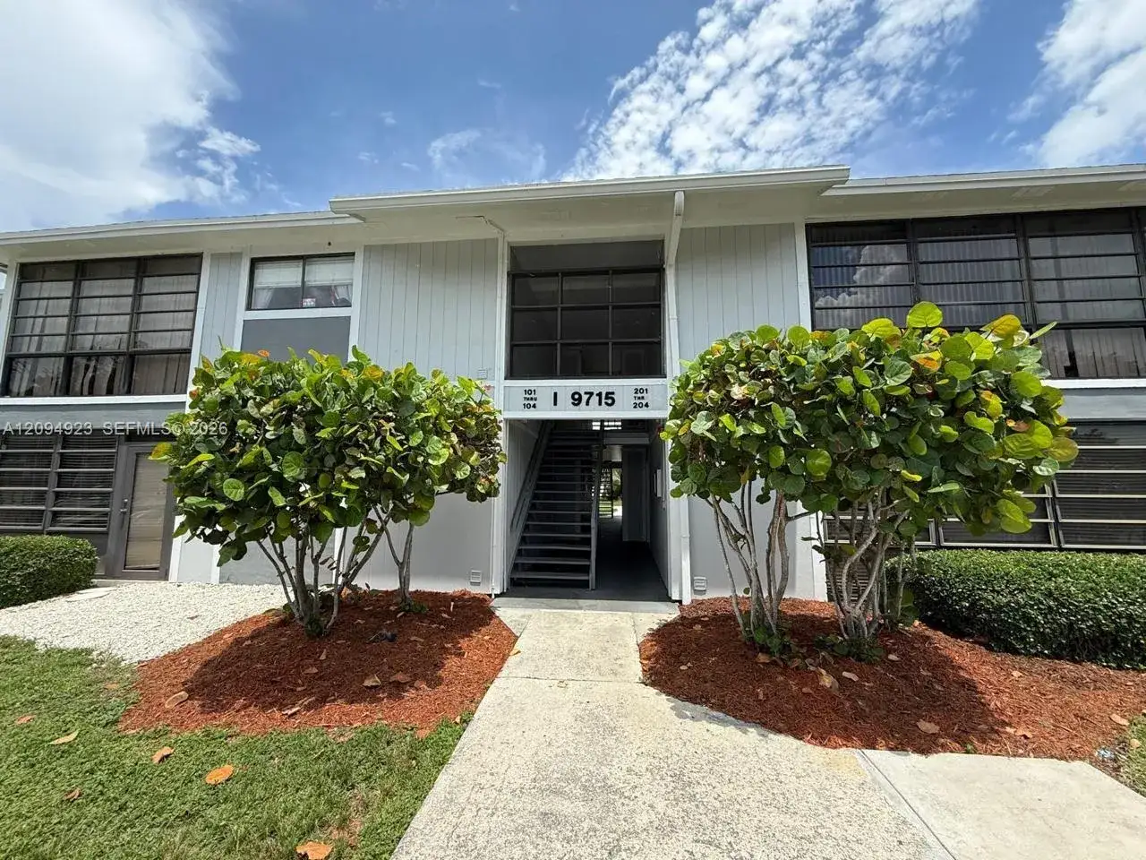9715 Hammocks Blvd # 102, Miami FL 33196