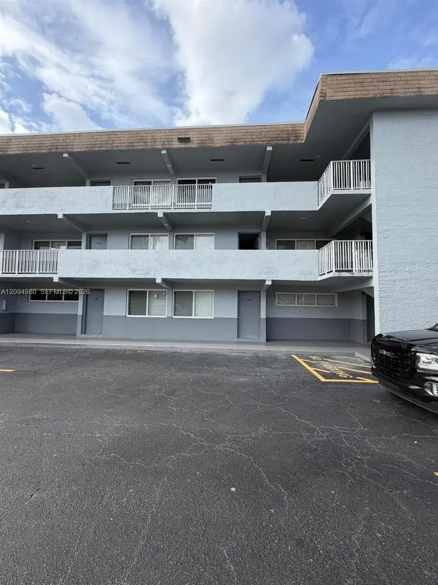 2 bedroom 1 bath Residential for sale at 11005 SW 1st St # 202, Sweetwater FL 33174