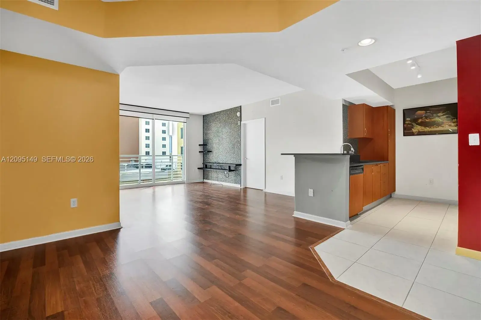 2775 NE 187th St # 623, Aventura FL 33180
