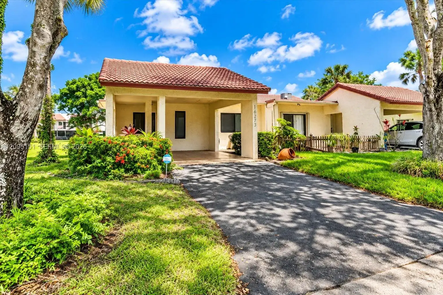 2 bedroom 2 bath Residential for sale at 16273 Laurel Dr # 7, Weston FL 33326
