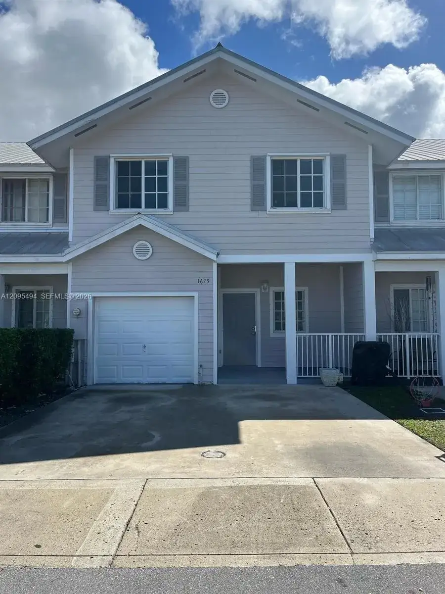 1675 SE 9th Ter, Homestead FL 33034