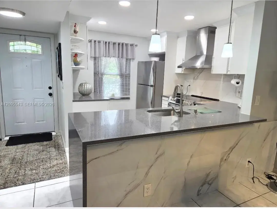 2 bedroom 2 bath Residential for sale at 7205 NW 4th Pl # 106, Margate FL 33063