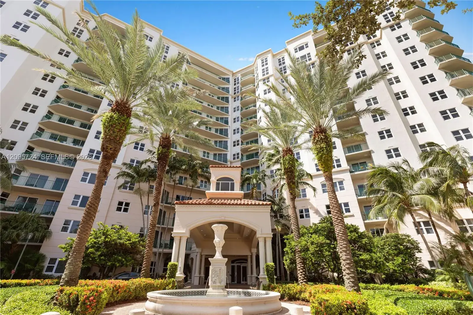 19900 E Country Club Dr # 216, Aventura FL 33180