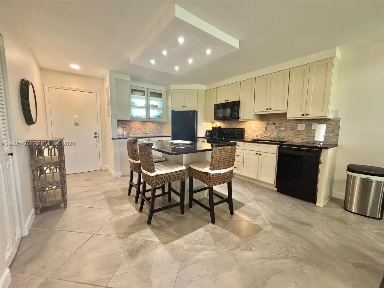 2 bedroom 2 bath Residential for sale at 3920 Inverrary Blvd # 607C, Lauderhill FL 33319