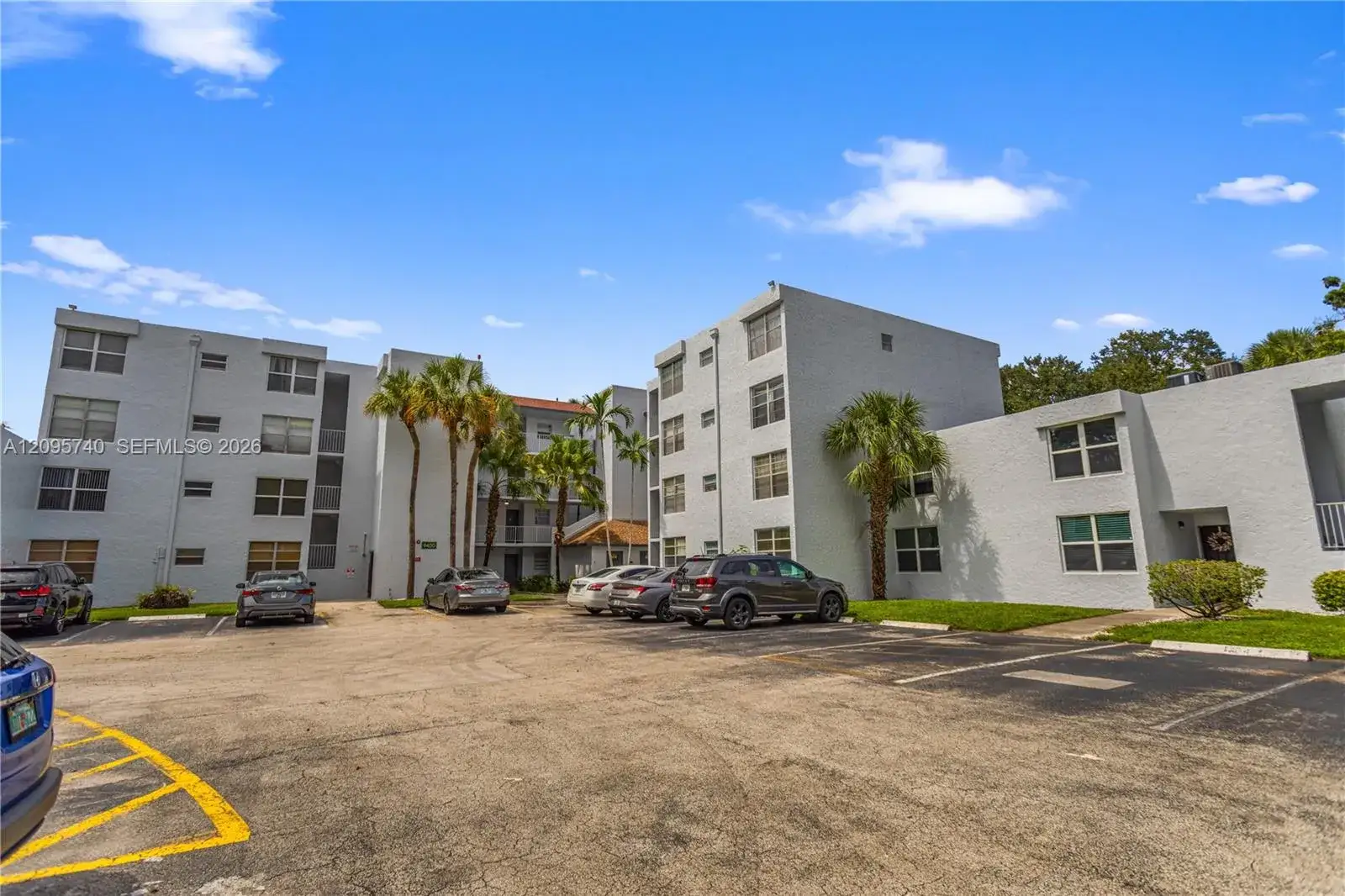 2 bedroom 2 bath Residential for sale at 9400 Live Oak Pl # 103, Davie FL 33324