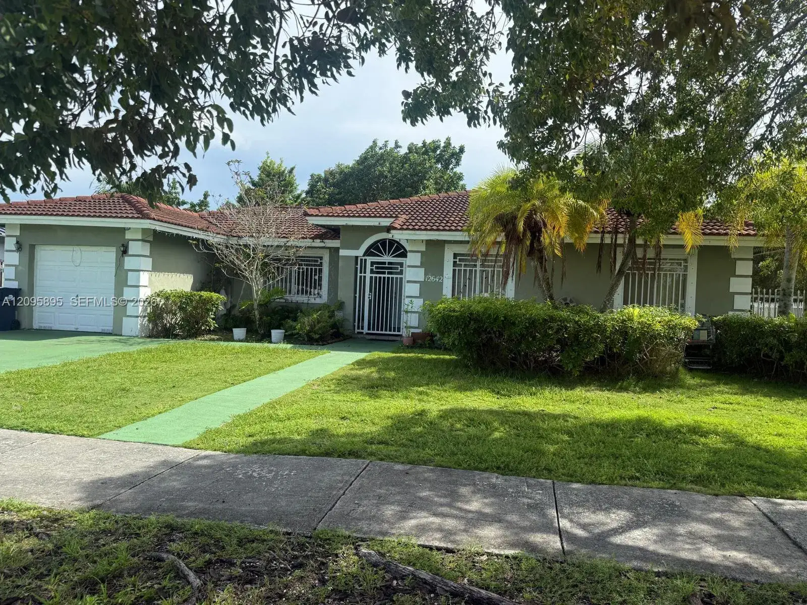12642 SW 221st St, Miami FL 33170